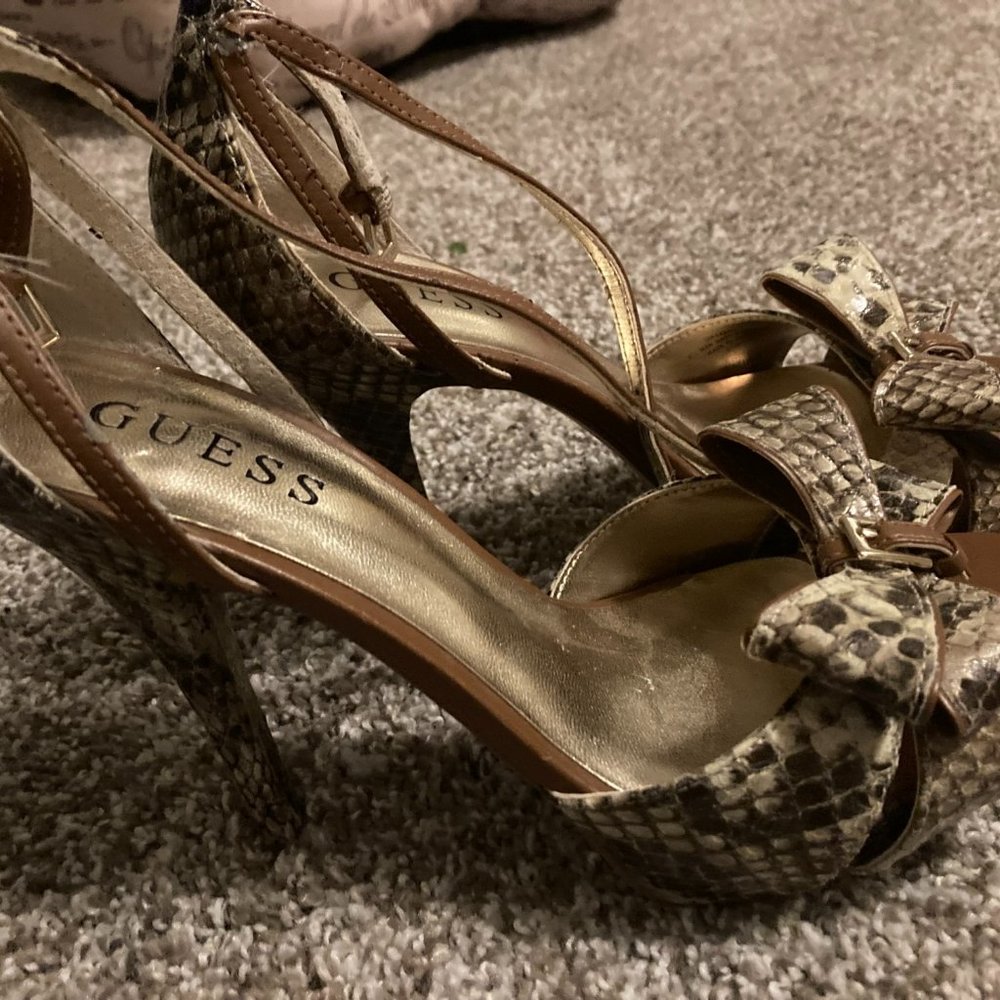 GUESS HIGH HEEL SHOES